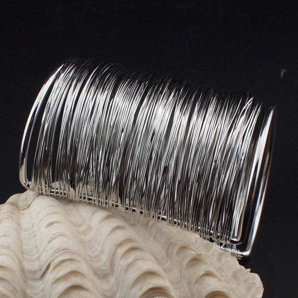LOXLUX Jewelry Jewelry - 🆕 MultiLayer Wire Cuff Bangle Bracelet In Silver